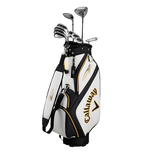 Weiß-schwarzes Golfbag mit goldenen Akzenten und Callaway-Schriftzug, gefüllt mit Schlägern, vor weißem Hintergrund